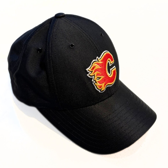 Calgary Flames Adjustable Youth NHL Hat By Puma - Picture 2 of 5